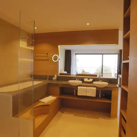 Mawell 4* لانغنبورغ